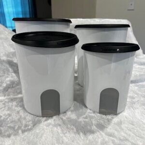 Tupperware Canister Set
